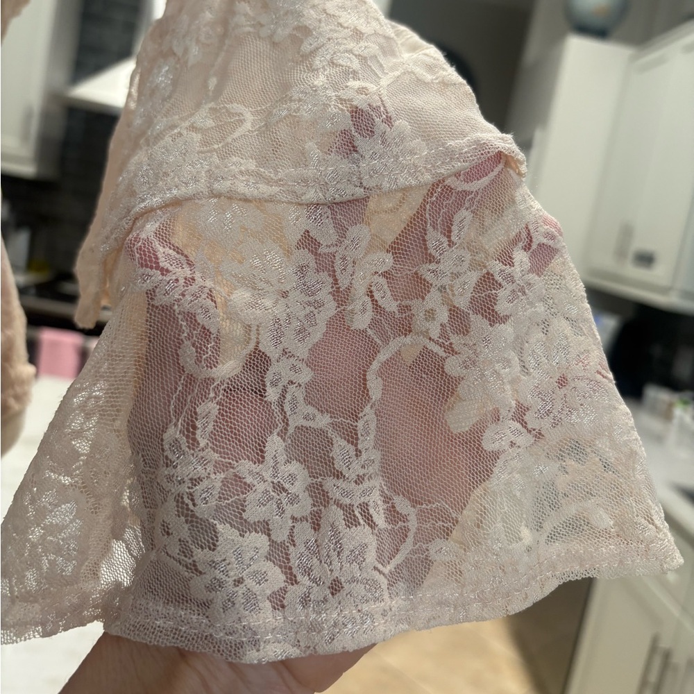 Easter Lace Bell-Sleeve Mock Neck Blouse BlushPink Same Day Shipping Size Small - Picture 3 of 10